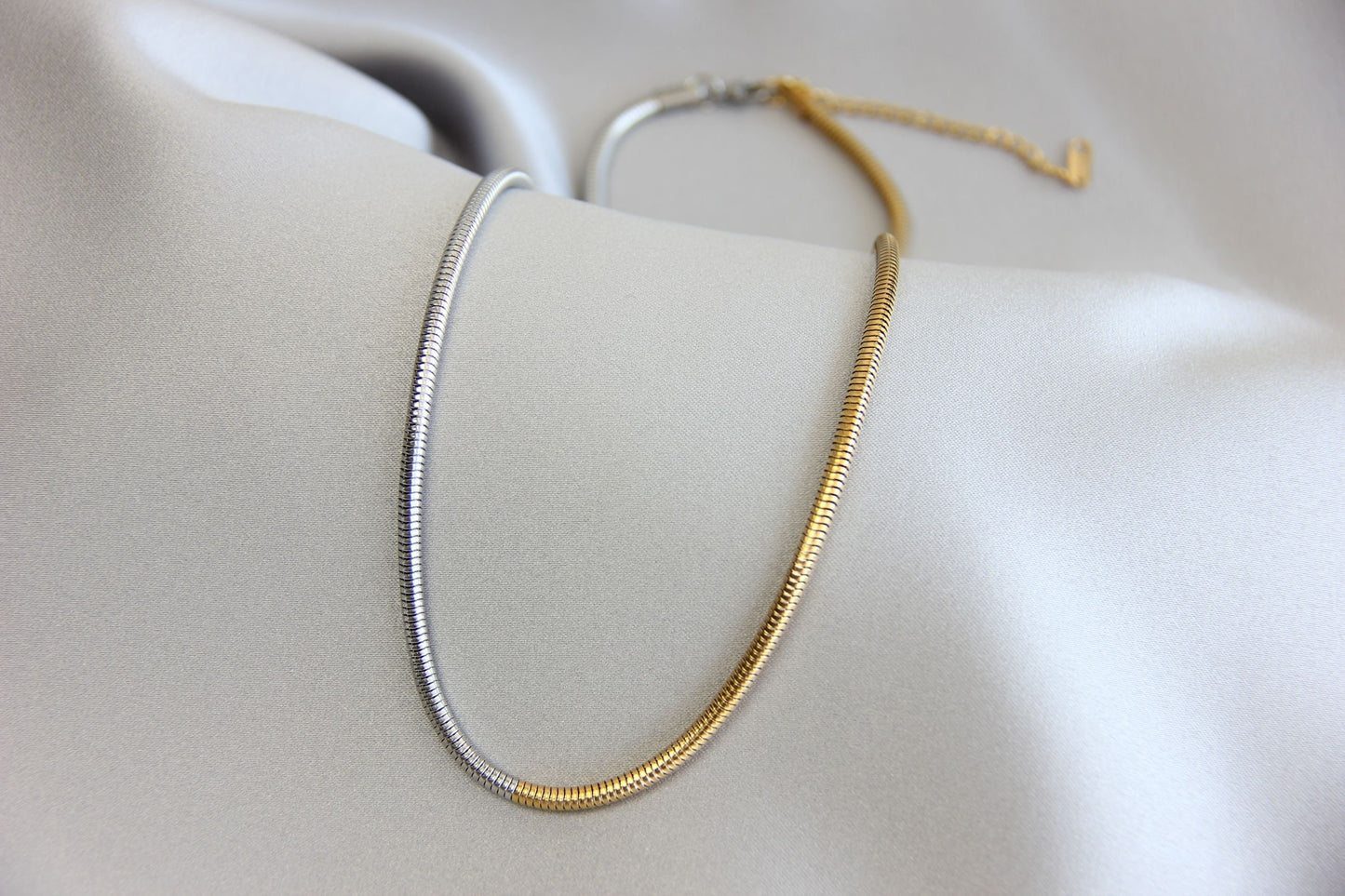 Beautiful harmony between silver and gold colors in 18k gold plated stainless steel chain. This Duo Color Chain Gold Necklace will complete your style easily! Perfect gift for friend, mom or for yourself!