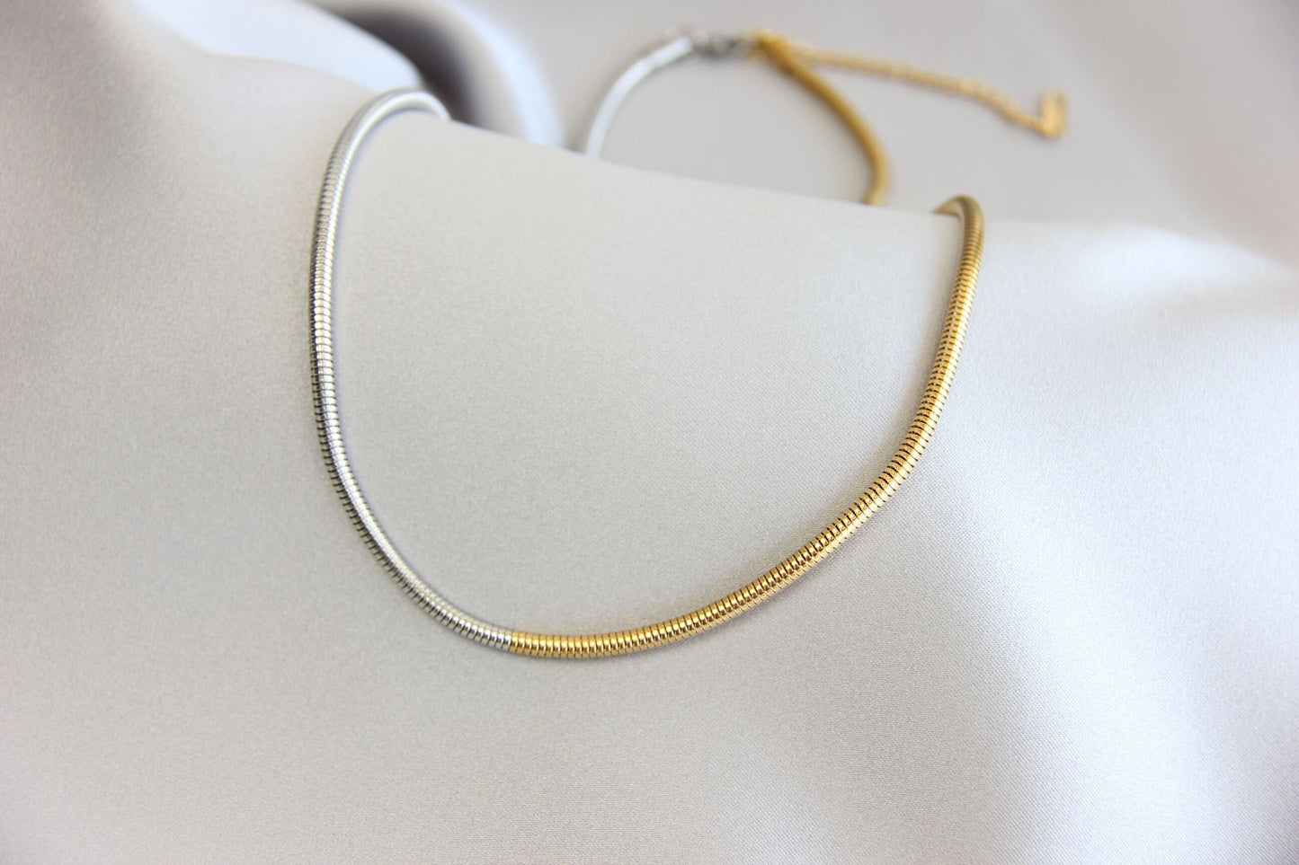 Beautiful harmony between silver and gold colors in 18k gold plated stainless steel chain. This Duo Color Chain Gold Necklace will complete your style easily! Perfect gift for friend, mom or for yourself!