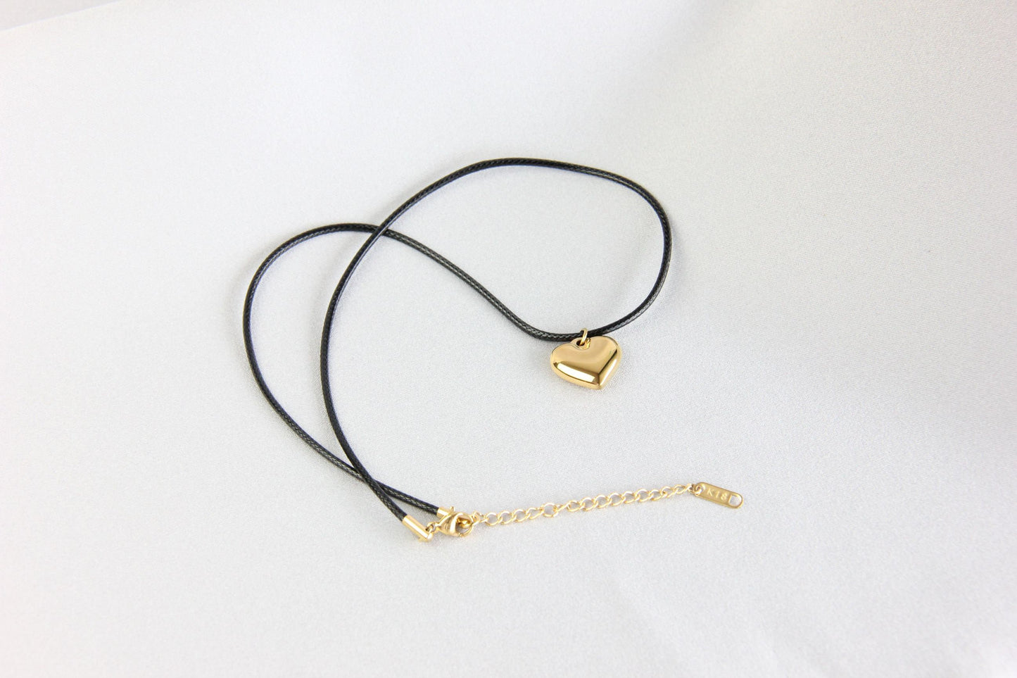 Unique Fluffy Gold Heart Love Pendant Necklace, perfect gift for girlfriend, wife, or loved ones!