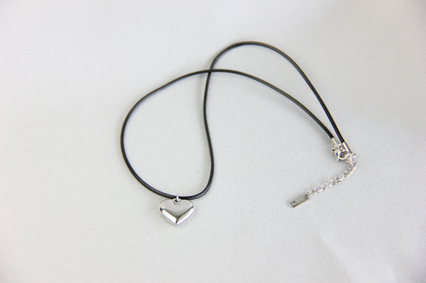 Unique Fluffy Gold Heart Love Pendant Necklace, perfect gift for girlfriend, wife, or loved ones!