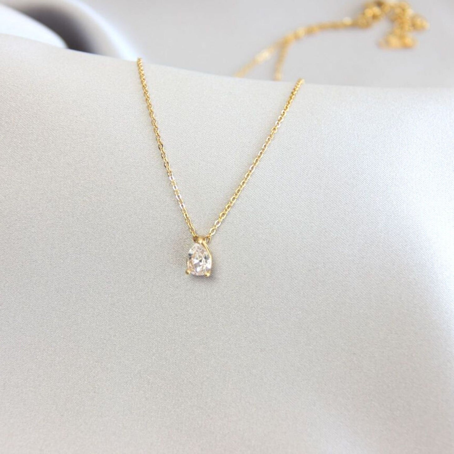 Dainty Zircon Drop Necklace, Minimal Zirconia Pendant Jewelry, Dazzling Crystal Necklace, Gift for Her, Handmade Jewelry, Mother's Day Gifts