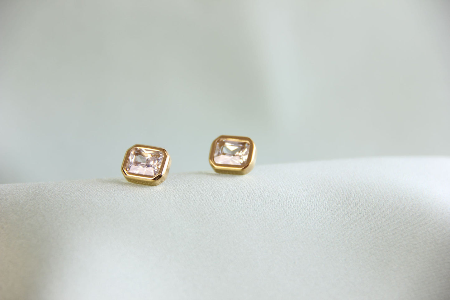 18K Gold Zircon Stud Earrings,Minimalist Gold CZ Stud Earrings,Dainty CZ Earrings,Handmade Jewelry Gift for Her, Mother's Day Gift for Her
