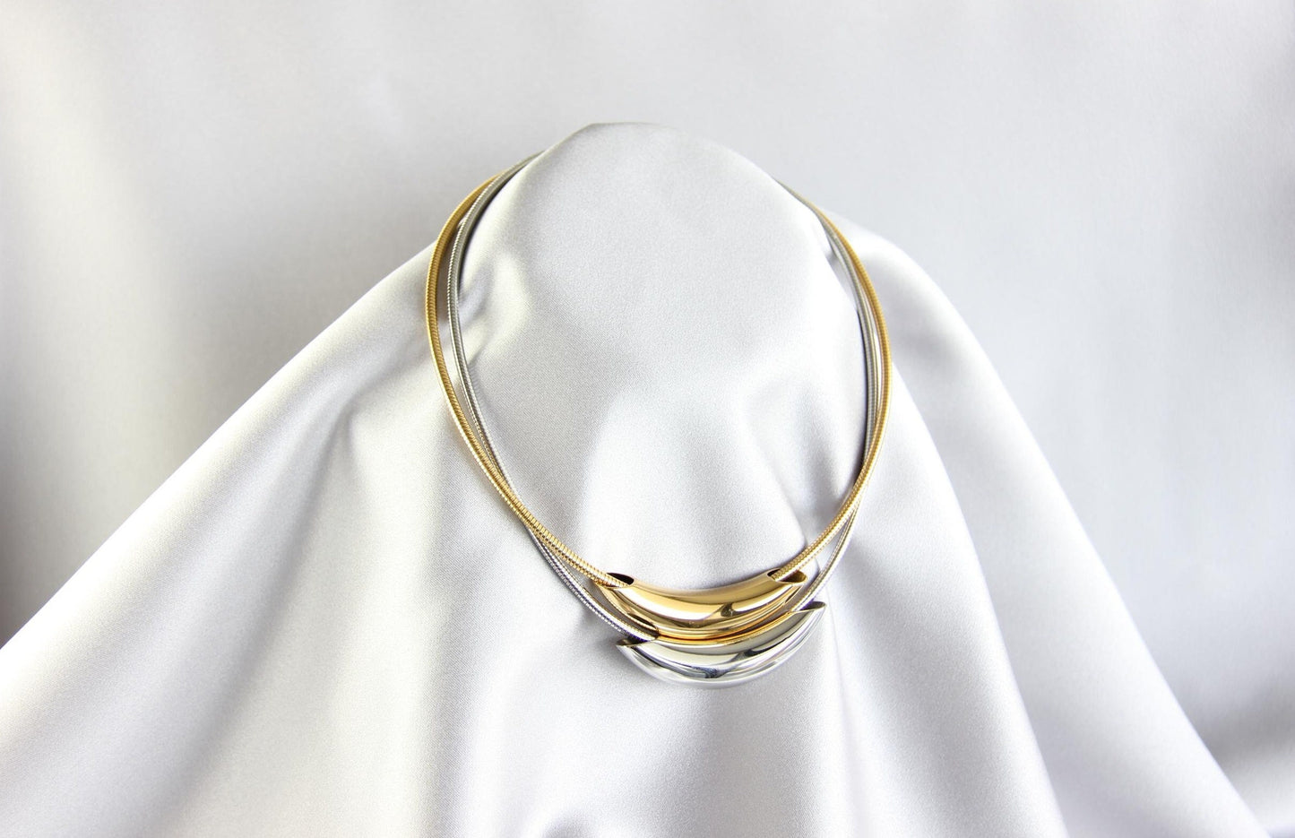 18K Gold Curved Tube Bar Necklace, Chunky Waterproof Thick Choker Necklace, Unique Gold Tunnel Necklace for Women Handmade Jewelry Gift Mom