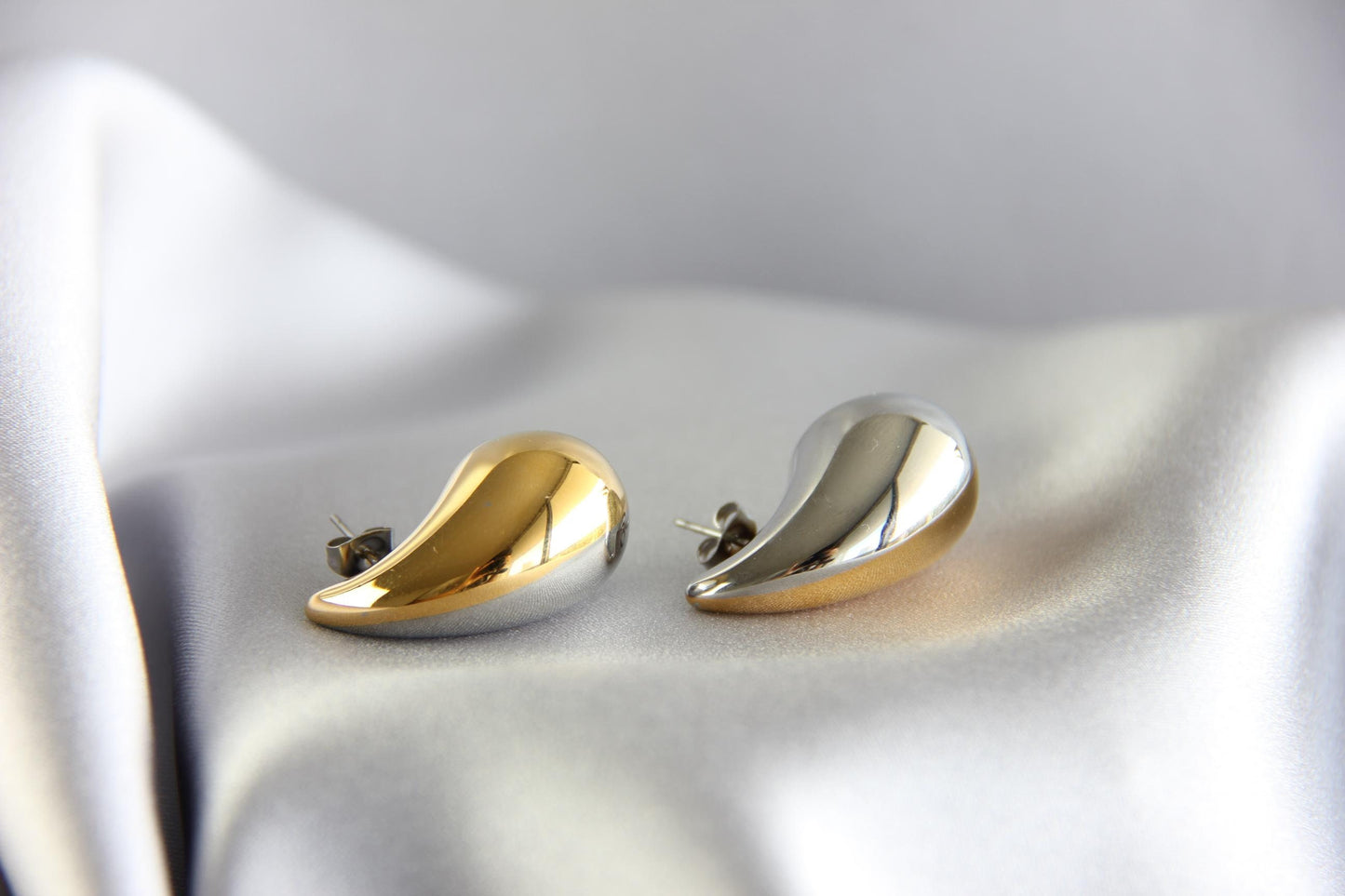 Teardrop 18K Gold Modern Stud Unique Earring, Handmade Waterproof Chunky Gold Earring,Unique Jewelry Earring Gift,Valentine Gifts for Her