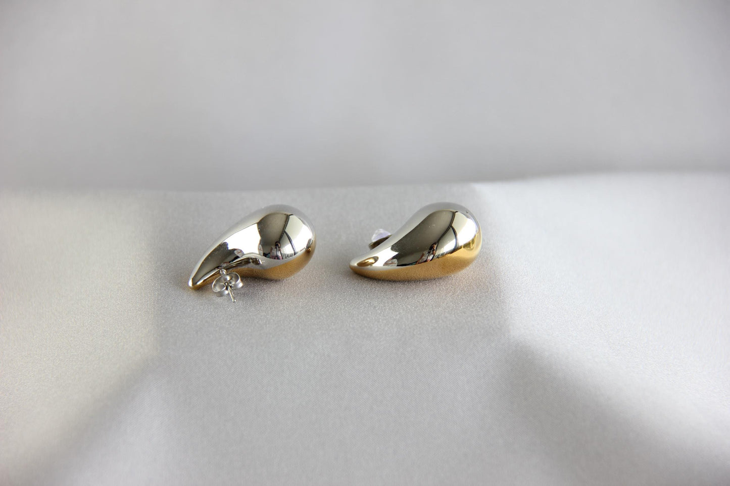 Teardrop 18K Gold Modern Stud Unique Earring, Handmade Waterproof Chunky Gold Earring,Unique Jewelry Earring Gift,Valentine Gifts for Her