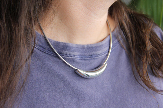 18K Gold Curved Tube Bar Necklace, Chunky Waterproof Thick Choker Necklace, Unique Gold Tunnel Necklace for Women Handmade Jewelry Gift Mom