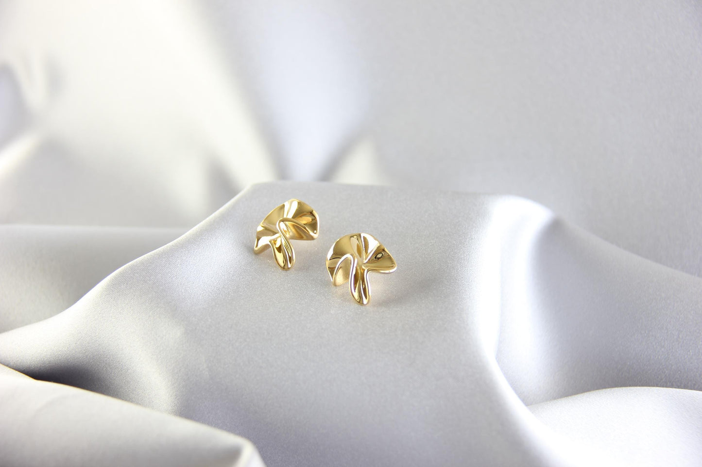 18K Gold Gift Earrings,Minimalist Earring,Dainty Gift Stud Earrings,Gold Statement Earring for Her,Handmade Earrings, Mother's Day Gifts