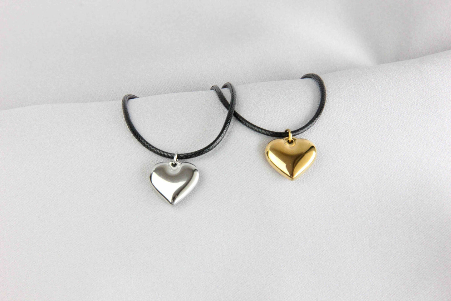 Unique Fluffy Gold Heart Love Pendant Necklace, perfect gift for girlfriend, wife, or loved ones!