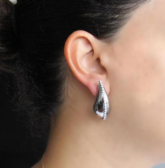 Teardrop Zirconia Stud Earring,18K Gold Modern Chunky Earring, Bold Stud Zirconia Earring,Unique Jewelry Earring,Gift for Mom,Gift for Her