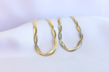 Unique Duo Color Braided Herringbone Twist Gold Chain Necklace that reflects both minimalist and statement textures. Perfect gift for friend, mom, or loved ones. Handmade unique jewelry gift ideas for her.
