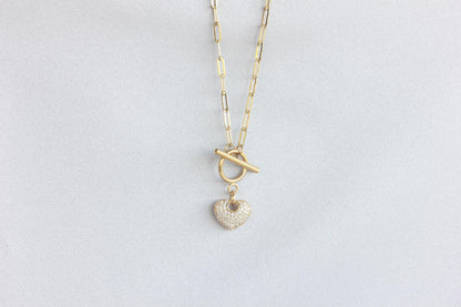 Link Chain Drop Heart Necklace reflects the beautiful harmony between one of the most popular chain type Link Chain and Cubic zirconia beaded shiny heart charm. Perfect gift for your her or for yourself!