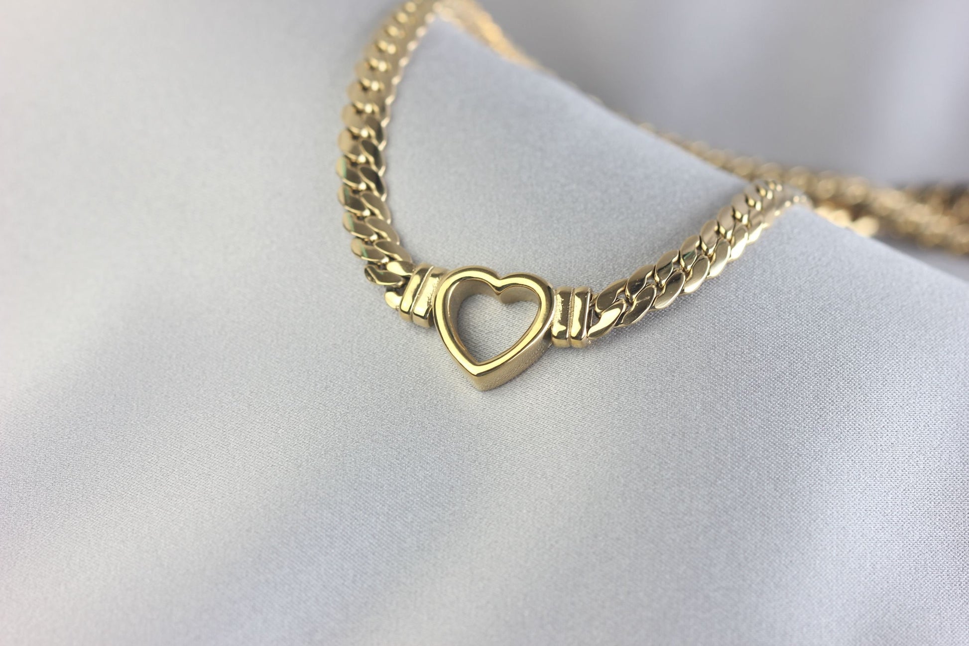 Cuban Link Chain Heart Necklace Braided Woven Cuban Chain Waterproof Chubby Thick Heart Chain Necklace for Women Handmade Jewelry Gift Mom