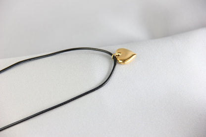 Unique Fluffy Gold Heart Love Pendant Necklace, perfect gift for girlfriend, wife, or loved ones!