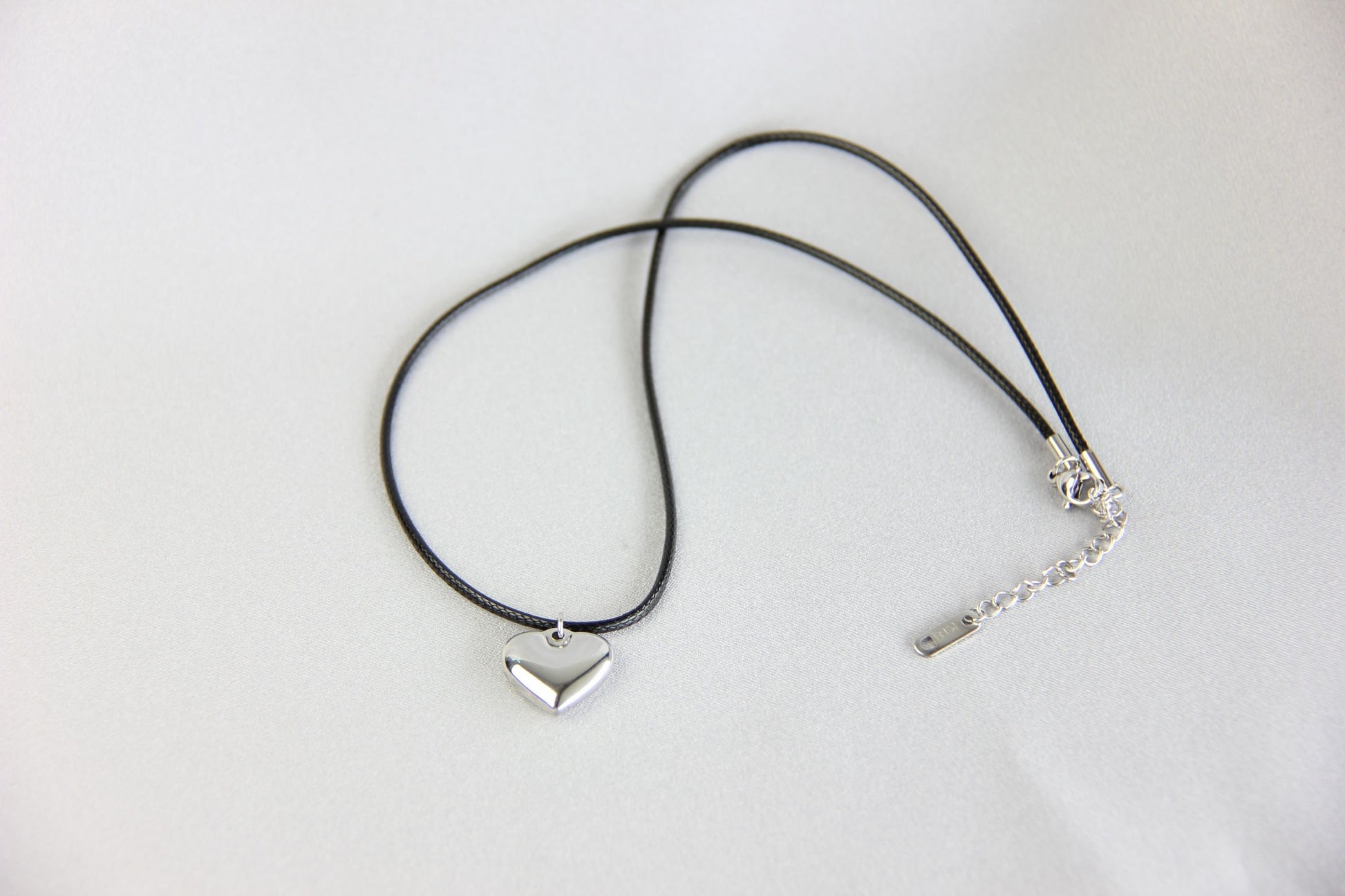 Unique Fluffy Gold Heart Love Pendant Necklace, perfect gift for girlfriend, wife, or loved ones!