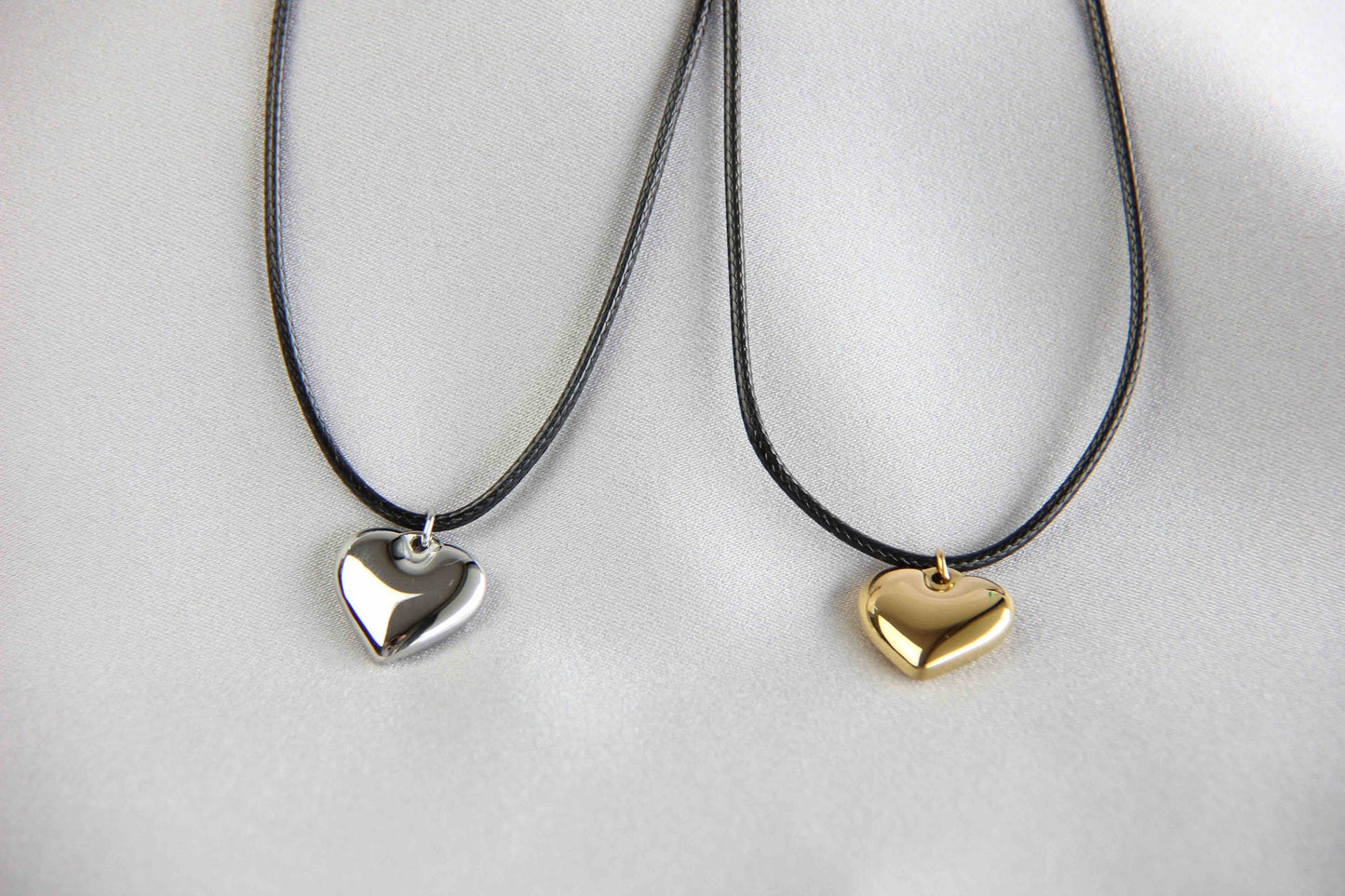 Unique Fluffy Gold Heart Love Pendant Necklace, perfect gift for girlfriend, wife, or loved ones!