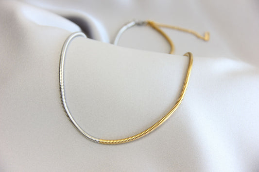 Beautiful harmony between silver and gold colors in 18k gold plated stainless steel chain. This Duo Color Chain Gold Necklace will complete your style easily! Perfect gift for friend, mom or for yourself!