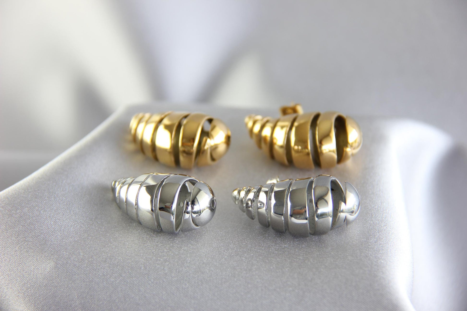 Teardrop Stud Shell Earring, Gold Bold Drop Earring, Unique Boho 18K Gold Earring, Minimal Gold Earring for Her, Mother's Day Gifts for Her