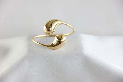 Chunky Modern Cuff Bangle Bracelet, Gold Unique Drop Cuff, Modern Twisted Bangle Bracelet for Women, Gift for Mom, Best Friend Gift for Her