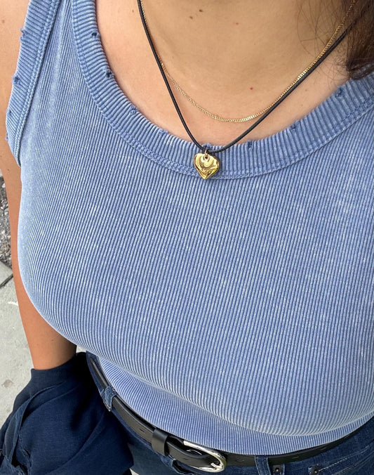 Unique Fluffy Gold Heart Love Pendant Necklace, perfect gift for girlfriend, wife, or loved ones!