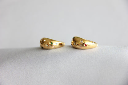 Gold Dome Ring, Celestial Ring, Chunky Gold Dome Ring, Gold Star Dome Ring,Unique Earring for Women,Celestial Jewelry,Mother's Day Gifts