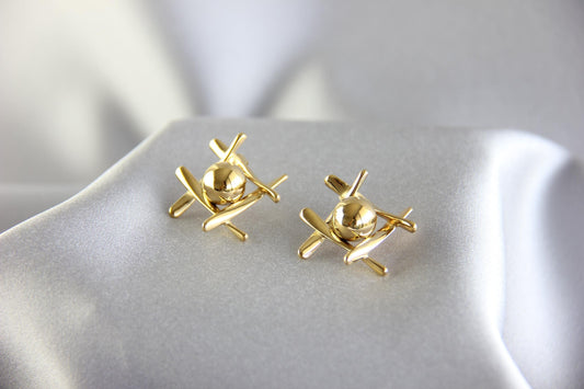 18K Gold Knot Earrings,Minimalist Earring,Dainty Love Stud Earrings,Gold Statement Earring for Her,Handmade Unique Gold Jewelry Gift for Mom