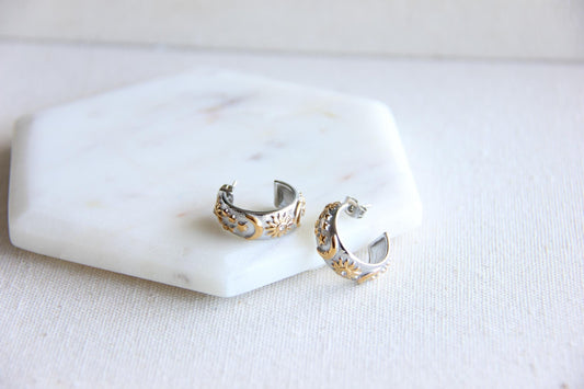 Simple modern and sophisticated. These Celestial Minimal Gold Stud Hoops will be the perfect choice for daily use and also for special days. Lightweight, comfortable to wear. The perfect gift for your friend, mom, bridesmaid or even for yourself!