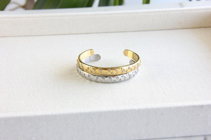 Unique 18K Gold Plated Open Cuff Bangle Bracelet with colorful cubic zirconia stars that reflects both minimalist and statement textures. Complete your special occasion outfit or night style with this beauty!